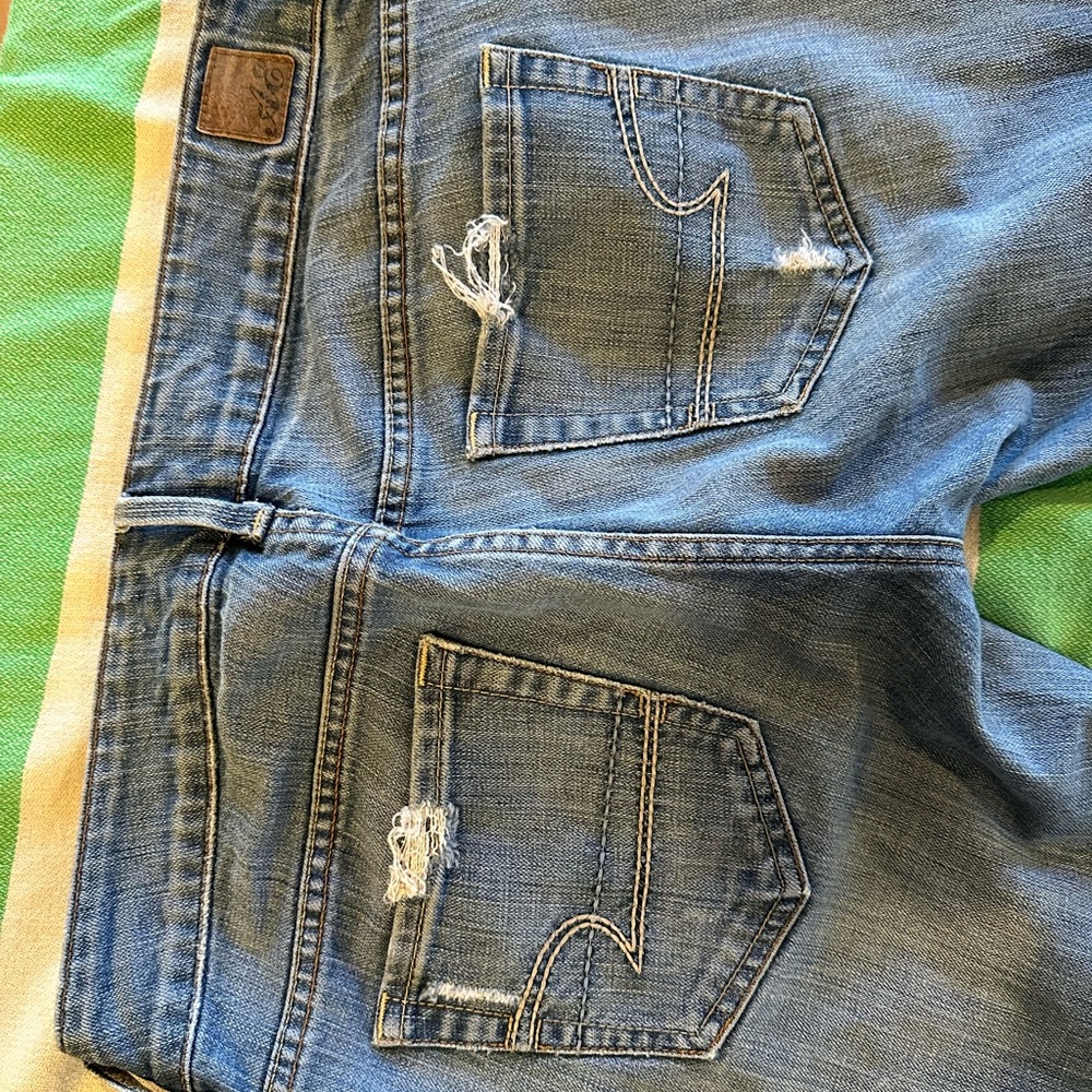 American Eagle pants. Size 4. Like new! Great condition. - Picture 3 of 7